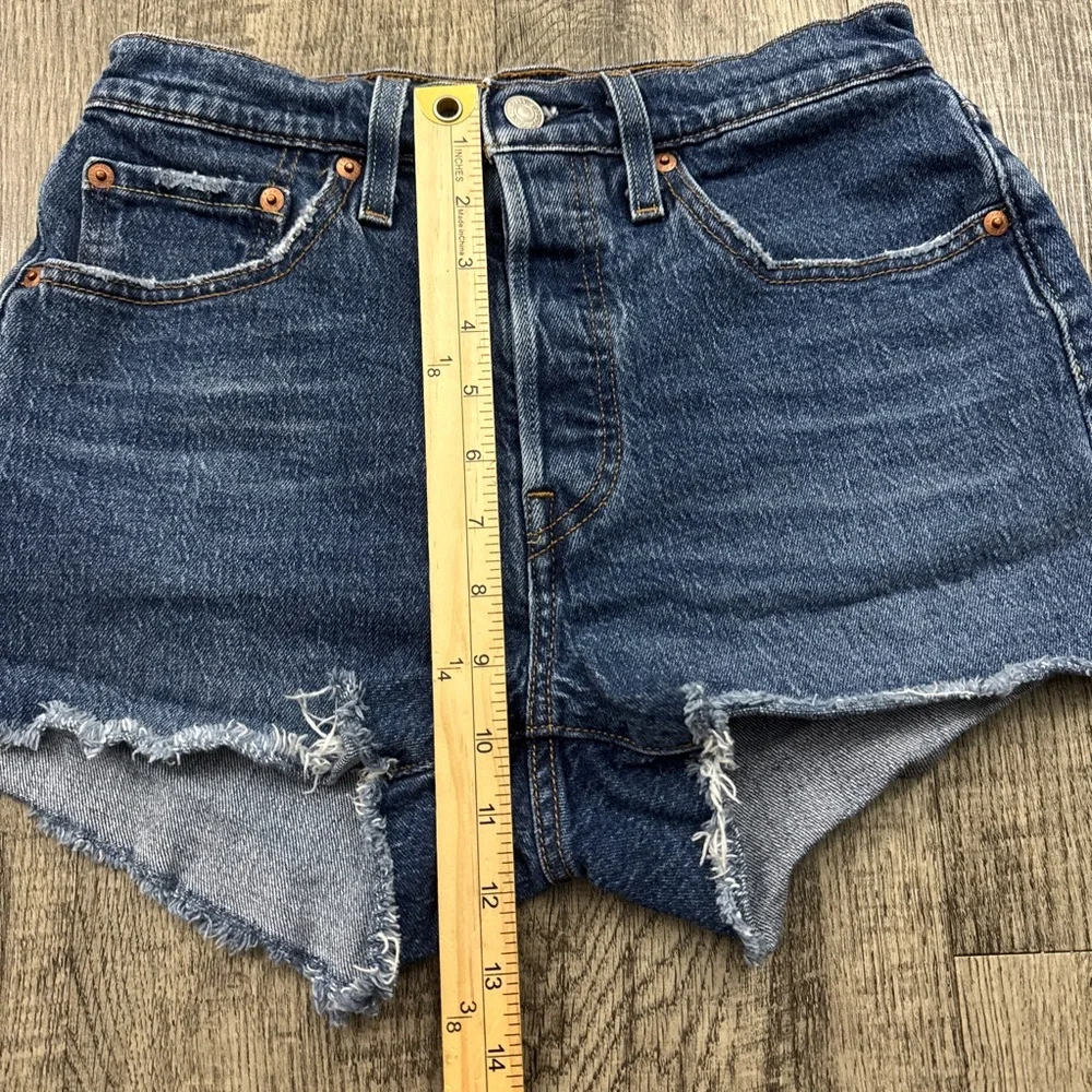 Levi’s 501 Button Fly Cut Off Denim Jean Shorts